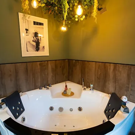 فندق مبيت وإفطار Xihouse Bed & - إيغليزياس