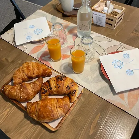 فندق مبيت وإفطار Xihouse Bed & - إيغليزياس