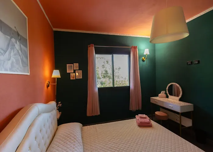 Xihouse Bed & -